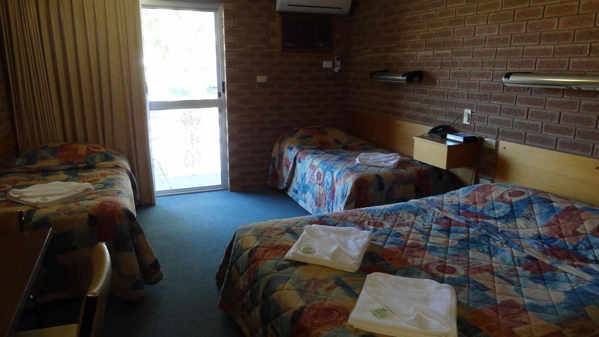 Corowa Golf Club Motel Exteriör bild